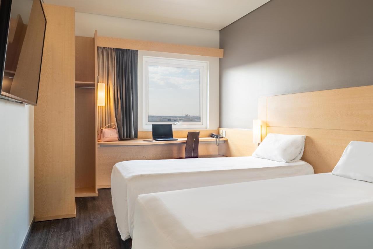 Ibis Мерида Экстерьер фото